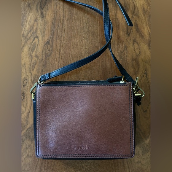 Fossil Leather Crossbody Bag | Two-Tone Brown & Black | Brass Key Charm - Picture 3 of 6